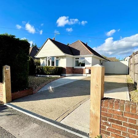 Modern, Central Bungalow With Large Garden Bournemouth Luaran gambar